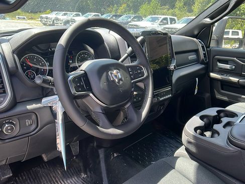 New 2025 RAM 5500 Tradesman image 18