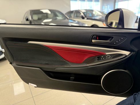 Used 2017 Lexus RC F image 10