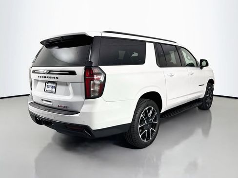 Used 2023 Chevrolet Suburban RST w/ Luxury Package AWD/4WD image 7