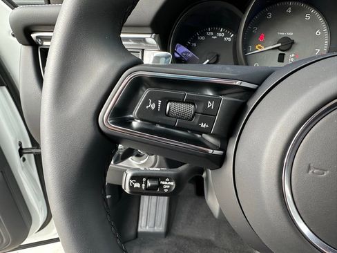 Used 2026 Porsche Macan S AWD/4WD image 19