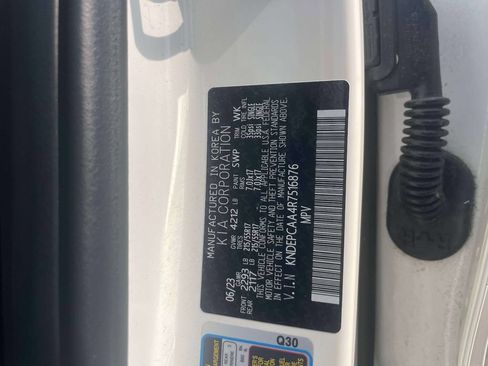 Used 2024 Kia Seltos LX AWD/4WD image 17