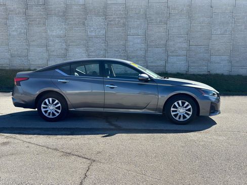 Used 2023 Nissan Altima 2.5 S image 3