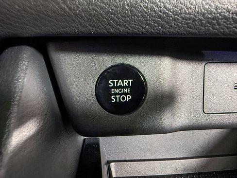 Certified 2026 Nissan Rogue SV AWD/4WD image 32
