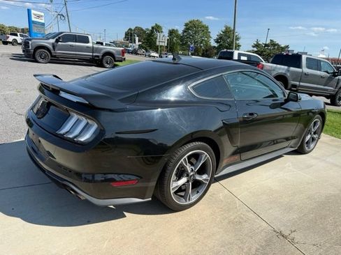 Used 2022 Ford Mustang GT Premium w/ Equipment Group 401A RWD image 12