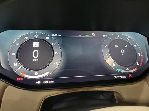 New 2026 Land Rover Range Rover Sport Dynamic SE AWD/4WD image 17