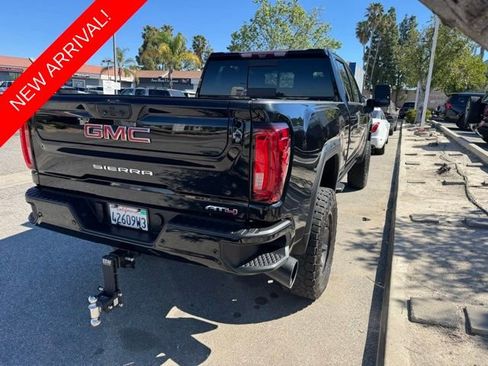 Used 2021 GMC Sierra 2500 AT4 w/ AT4 Premium Plus Package image 8