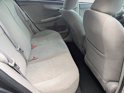 Used 2010 Toyota Corolla LE image 18