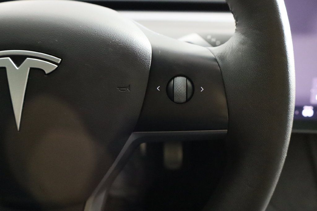 Used 2022 Tesla Model 3 Performance AWD/4WD image 10