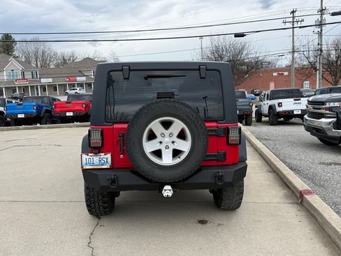 Used 2014 Jeep Wrangler Unlimited Sport AWD/4WD image 7