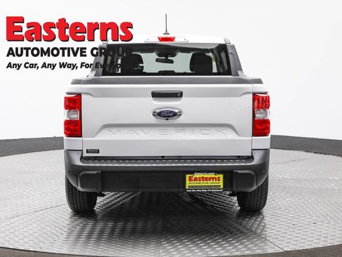 Used 2023 Ford Maverick XL image 6