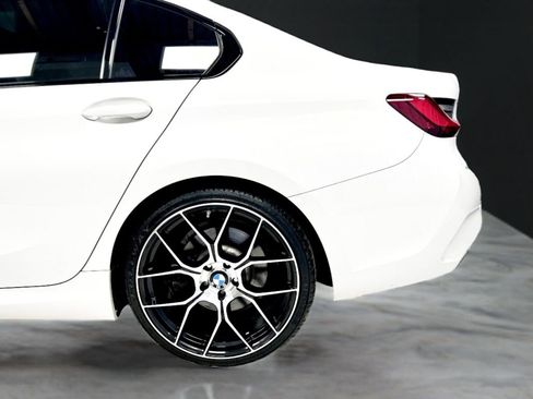 Used 2022 BMW 330i xDrive Sedan w/ M Sport Package AWD/4WD image 47