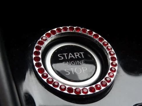 Used 2021 Nissan Kicks S image 28