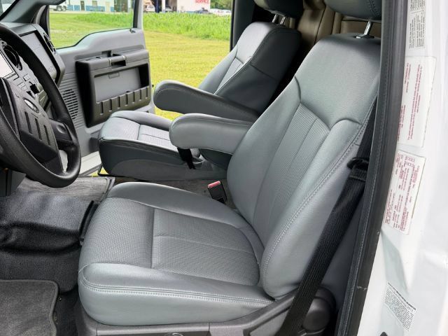 Used 2013 Ford F550 Luxury w/ Payload Upgrade Pkg RWD image 26