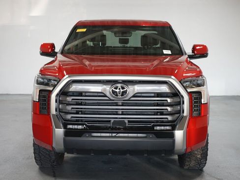 Used 2025 Toyota Tundra Limited image 2