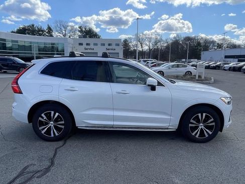 Used 2023 Volvo XC60 B5 Core AWD/4WD image 4