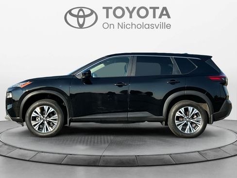 Used 2023 Nissan Rogue SV AWD/4WD image 2