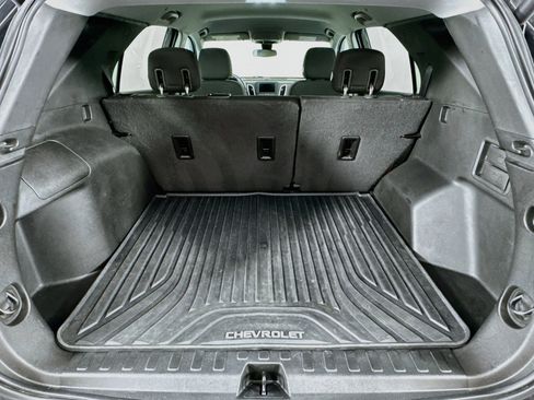 Used 2020 Chevrolet Equinox LT FWD image 24