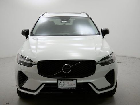New 2026 Volvo XC60 T8 Plus w/ Climate Package image 5