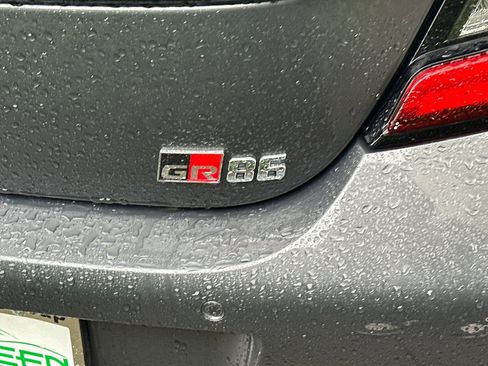 Used 2023 Toyota GR86 Premium w/ ALL Weather Mat Package (TMS) image 6