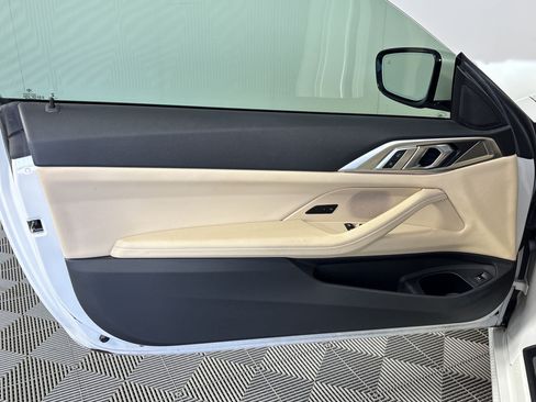 Used 2021 BMW 430i Coupe w/ Convenience Package RWD image 14