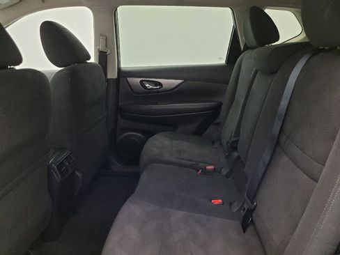 Used 2015 Nissan Rogue SV FWD image 18