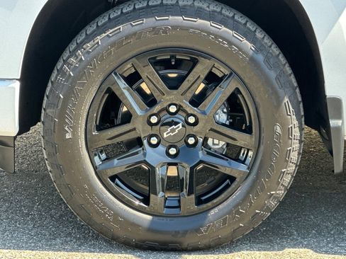 Used 2024 Chevrolet Silverado 1500 RST w/ Convenience Package II AWD/4WD image 37