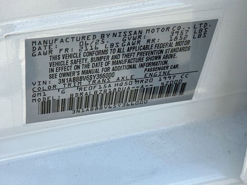 Used 2025 Nissan Sentra S FWD image 34