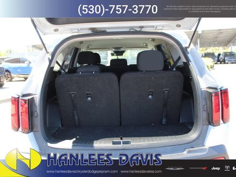 Used 2022 Kia Sorento LX AWD/4WD image 10