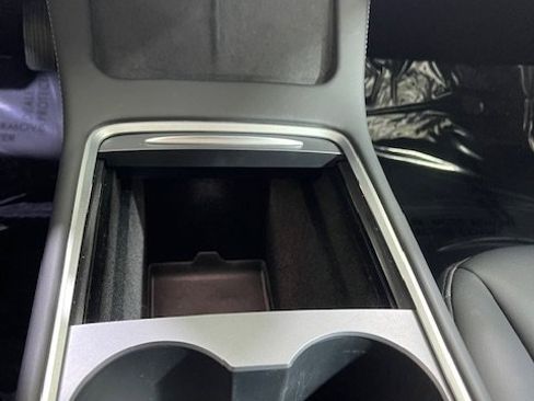 Used 2023 Tesla Model 3 Standard Range image 41