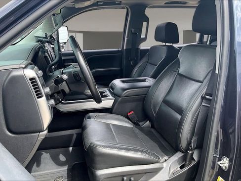 Used 2018 Chevrolet Silverado 1500 LTZ Z71 w/ Centennial Edition image 20