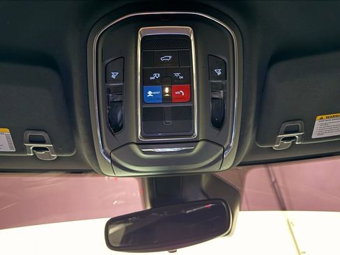 Used 2023 Jeep Grand Cherokee L Laredo image 19