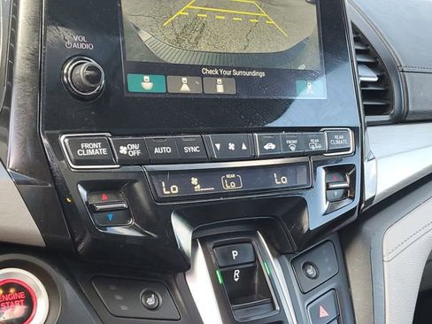 Used 2023 Honda Odyssey EX-L image 18