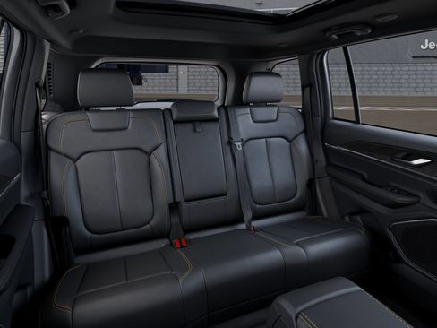 New 2026 Jeep Grand Cherokee Limited AWD/4WD image 24