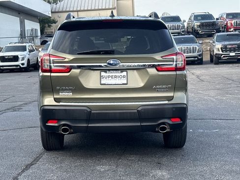 Used 2024 Subaru Ascent Touring AWD/4WD image 4