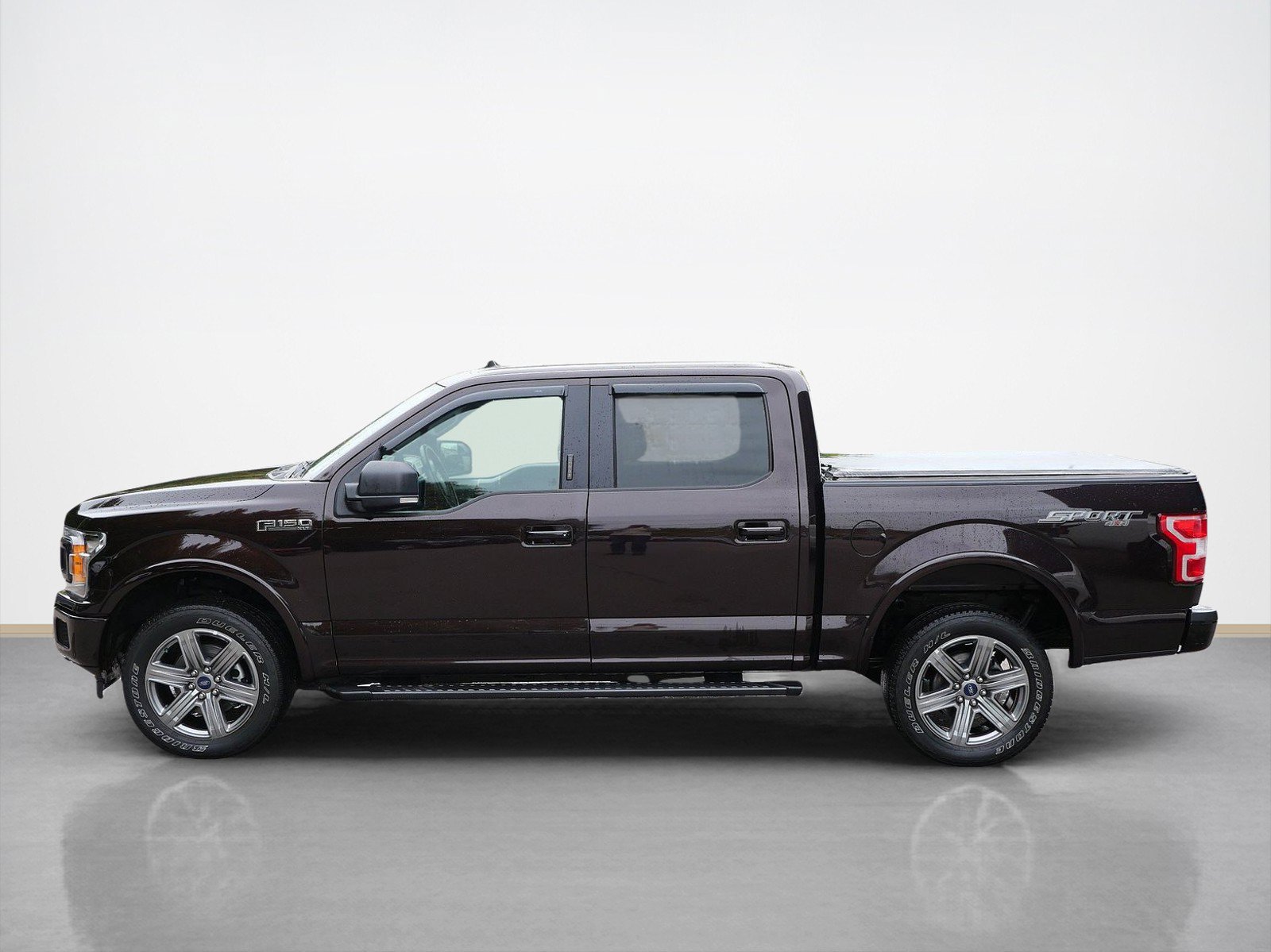 Used 2019 Ford F150 XLT w/ Equipment Group 302A Luxury AWD/4WD image 2