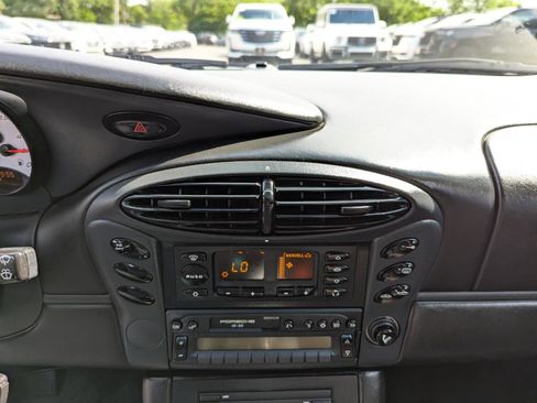 Used 1998 Porsche Boxster RWD image 19