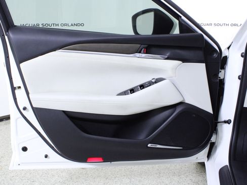 Used 2018 MAZDA MAZDA6 Signature image 16