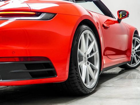 Used 2022 Porsche 911 Carrera w/ Premium Package image 19