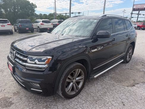 Used 2018 Volkswagen Atlas SEL w/ R-Line Package AWD/4WD image 7