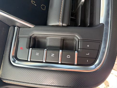 Used 2023 GMC Yukon AT4 w/ AT4 Premium Package AWD/4WD image 26