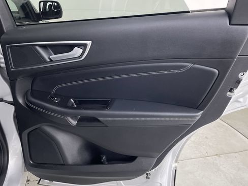 Used 2018 Ford Edge Titanium AWD/4WD image 21