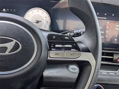 Used 2024 Hyundai Elantra SEL image 26
