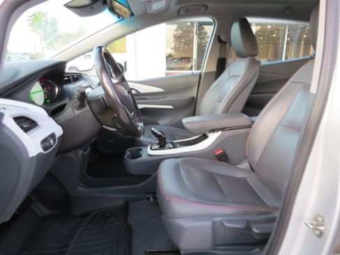 Used 2021 Chevrolet Bolt Premier w/ Infotainment Package image 15