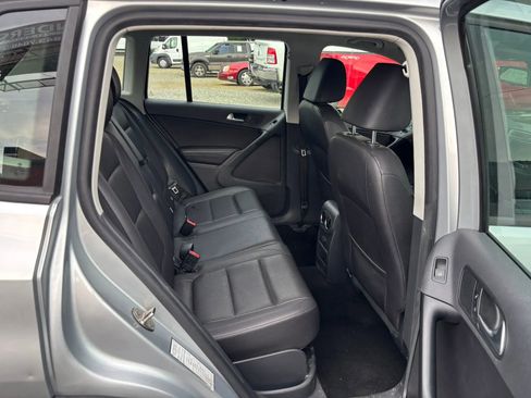 Used 2017 Volkswagen Tiguan S FWD image 17