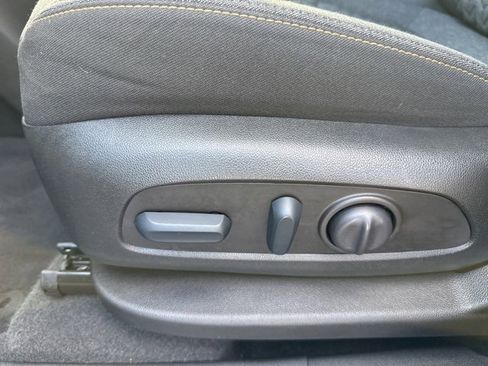 Certified 2022 Chevrolet Equinox LT image 11