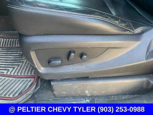 Used 2019 Chevrolet Tahoe LT w/ Off-Road Package AWD/4WD image 16