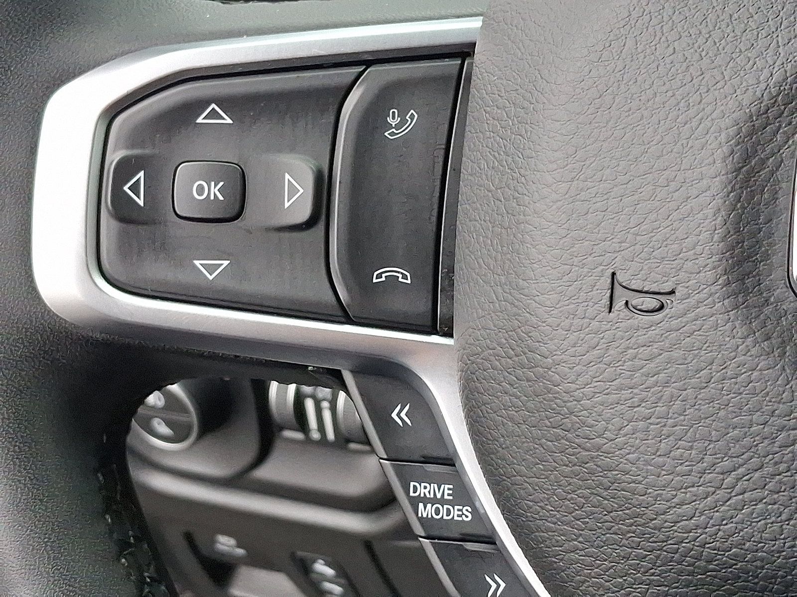Used 2025 RAM 1500 Big Horn AWD/4WD image 22