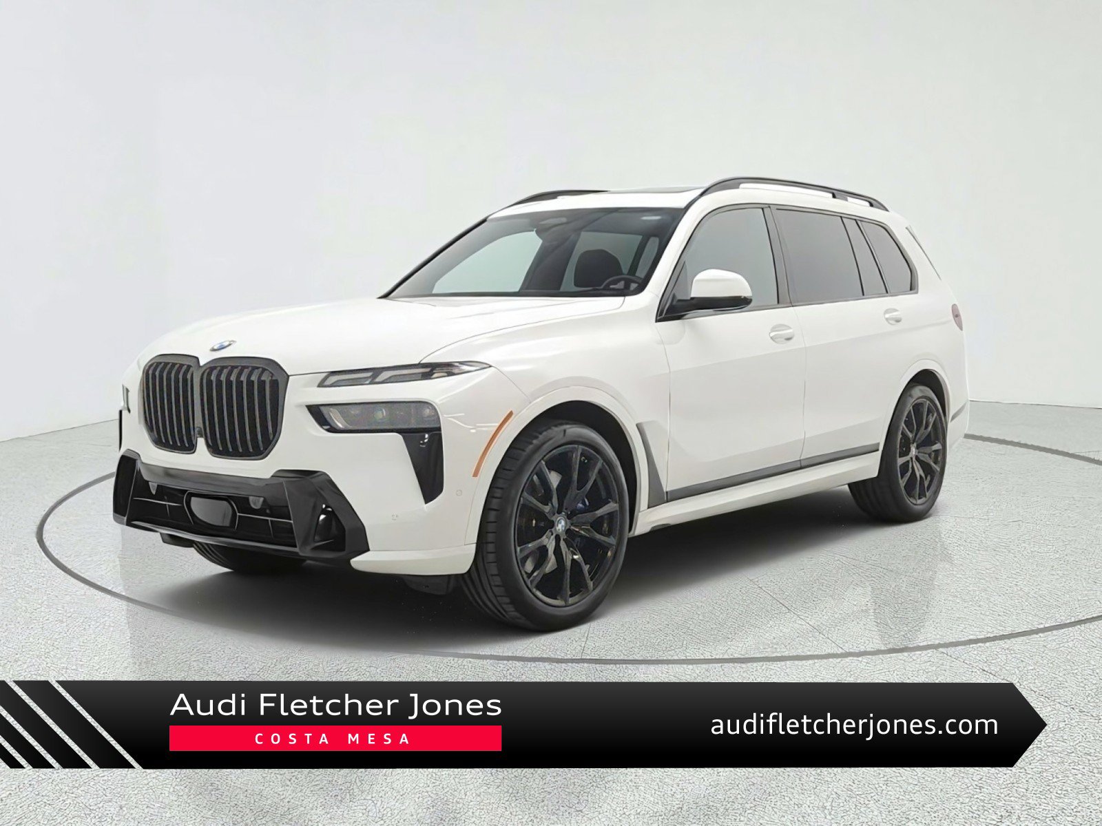 Used 2025 BMW X7 xDrive40i w/ M Sport Package AWD/4WD image 1