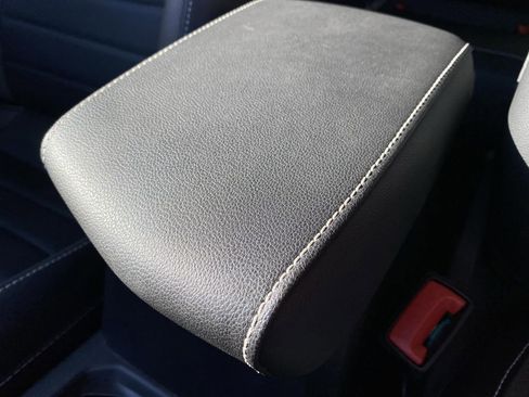 Certified 2022 Volkswagen Taos SEL image 20