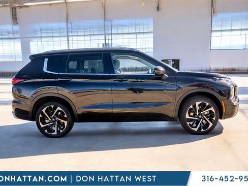 Used 2022 Mitsubishi Outlander SEL image 36